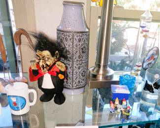 Bar items - old Snoopy Peanuts mugs