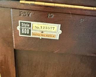 Antique Aeolian Vocalion Graduola Phonograph Victrola Model 600