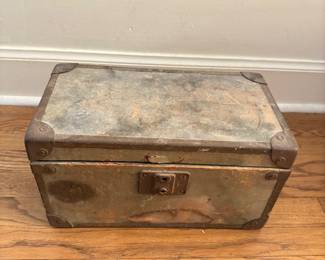 medium size vintage box