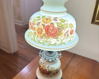 Vintage Quoizel Floral Hurricane GWTW Parlor Lamps 1973 Model #1962 