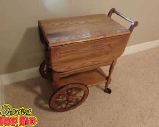Drop Leaf with Removable Tray Tea Cart, Very Nice Excellent Condition. PET SMOKE FREE HOME