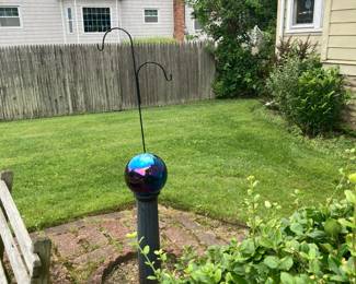 Solar Glass Ball with Shepard's Hooks