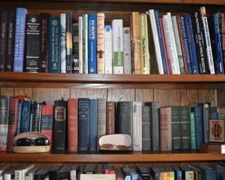 BEGIN ENTRY HALL CLOSE UP PHOTOS