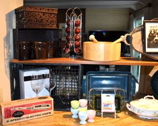 BEGIN KITCHEN CLOSE UP PHOTOS