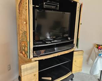 TV armoire
