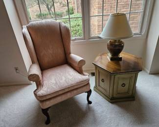 Wing back chair