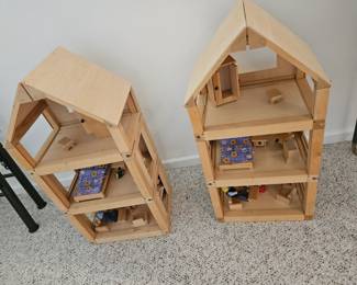 Doll houses