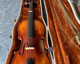 Lewis And Son Ton-Klar Violin And Bow In Case