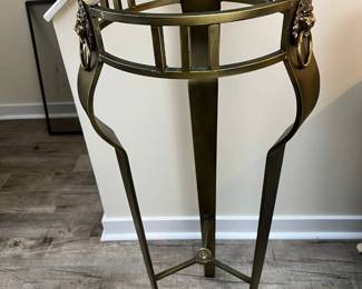 Glass Top Vase Stand Table With Lion's Head Motif