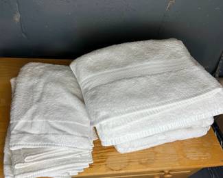 Set Of Four New Martex All Cotton White Towels