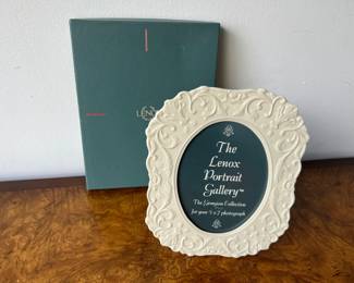 Lennox Portrait Gallery Porcelain Photo Frame