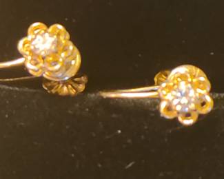 14K and Diamonds earrings 