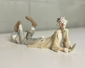Lladro Clown Laying Down with Ball #4618