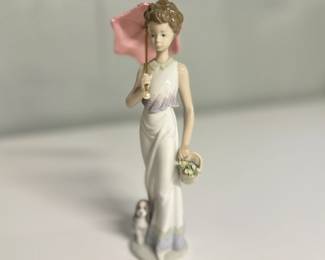 Lladro Garden Classic Girl with Flowers #7617