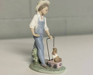 Lladro Saturday's Child #06021