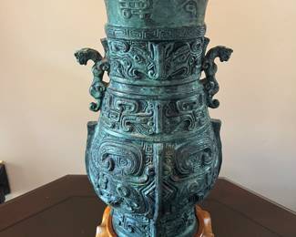 Etched metal base lamp