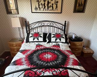 Full size black metal bed