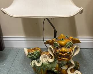 Foo dog lamp