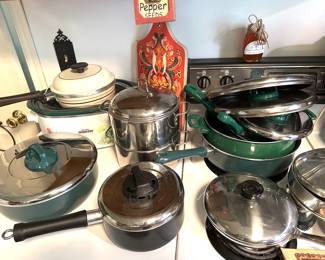 pots and pan sets