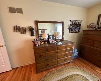 dresser with mirror