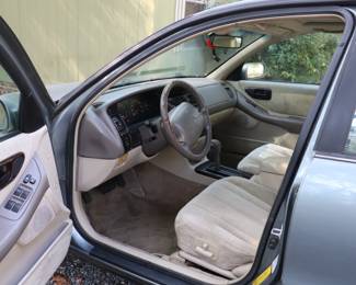 1999 Toyota Avalon XLS  Run Good Current Tag and Inspection 4/24 