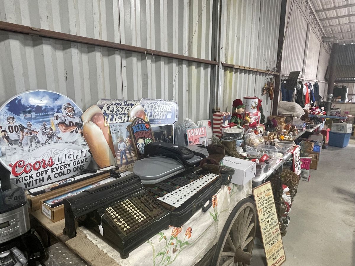 Huge barn sale in Mansfield, TX starts on 10/11/2023