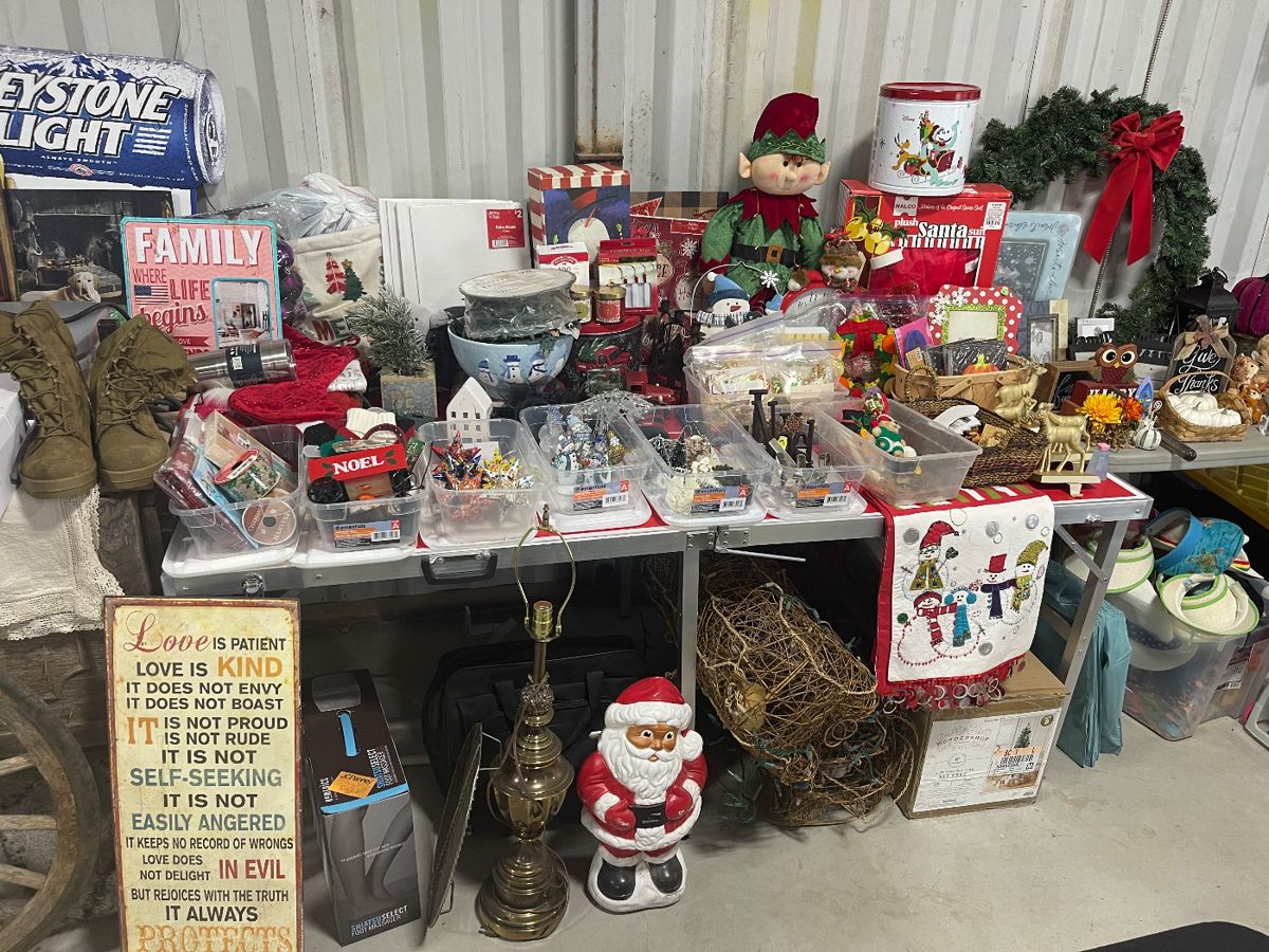 Huge barn sale in Mansfield, TX starts on 10/11/2023