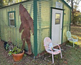 10' x 12' Greenhouse, Metal Big Foot figure 
