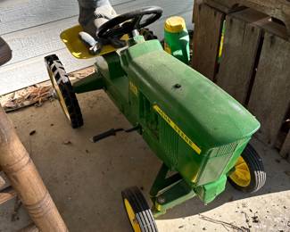 John Deere petal car tractor