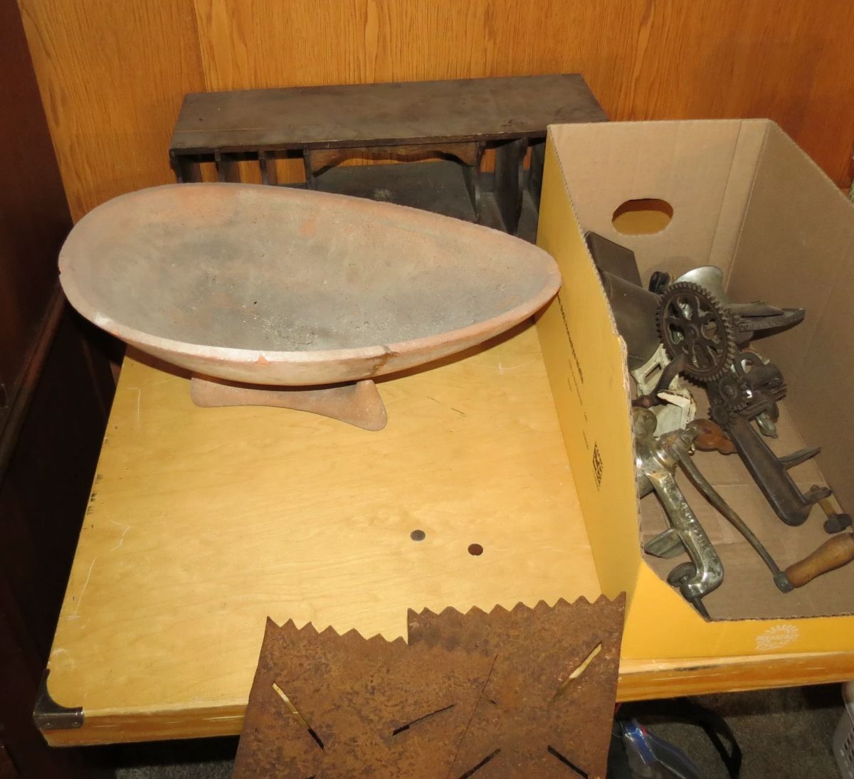 Estate sale by Dave in Warrensburg, MO starts on 10/20/2023