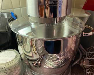 Delonghi Stand Mixer, Sur la Table Pie Weights