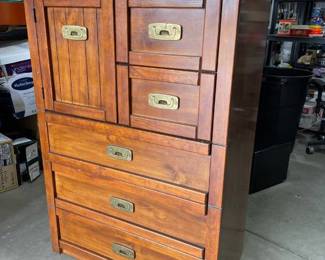 Bassett wardrobe 50 x 34 x 18 in