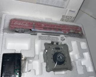 Coca-Cola Hawthorne Village 1940s Dome Car with coa