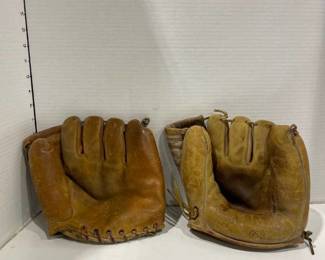 Vintage 1960s infielders baseball gloves (2)