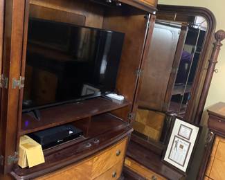 American Signature King Bedroom