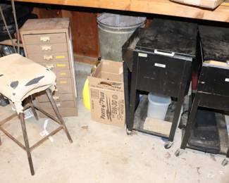 Garage rolling files.stool.misc