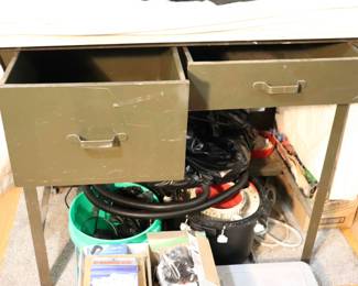 Turtle tank metal stand