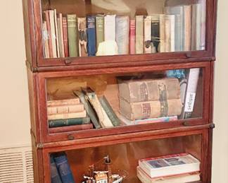 Globe Wernicke C-11 298 Five stack barrister bookcase