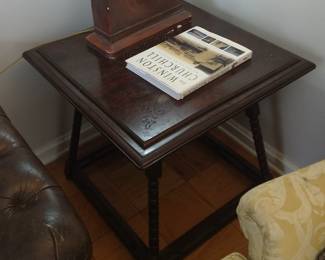 ANTIQUE SIDE TABLE