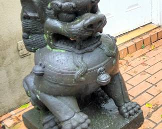 Balinese Volcanic Stone Foo Dog Detail