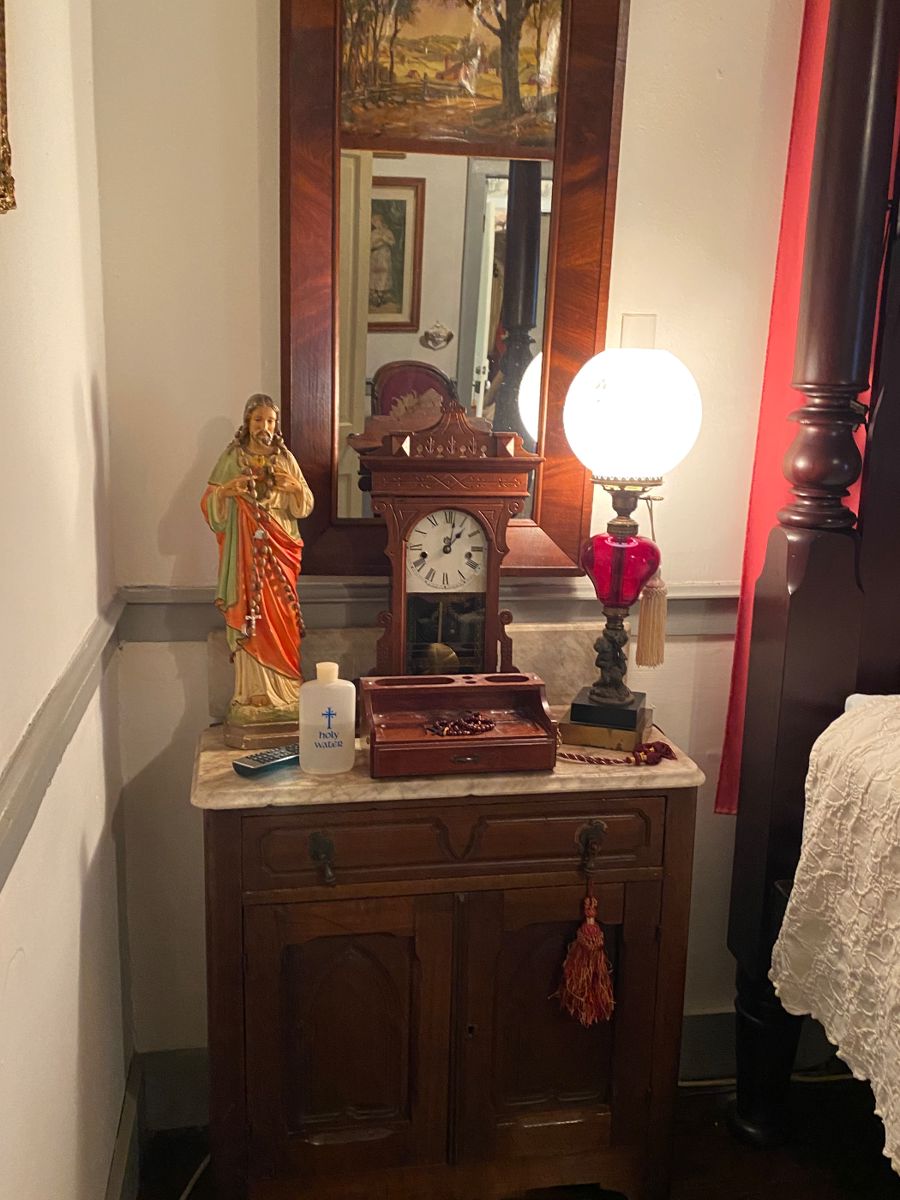 Graham's Estate Sales in Washington, LA starts on 11/1/2023