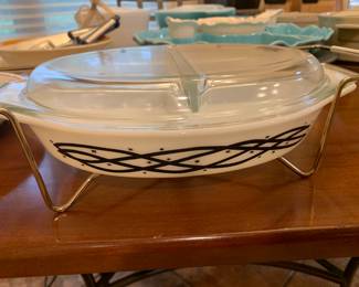 vintage Pyrex Cinderella oval divided serving dish with stand