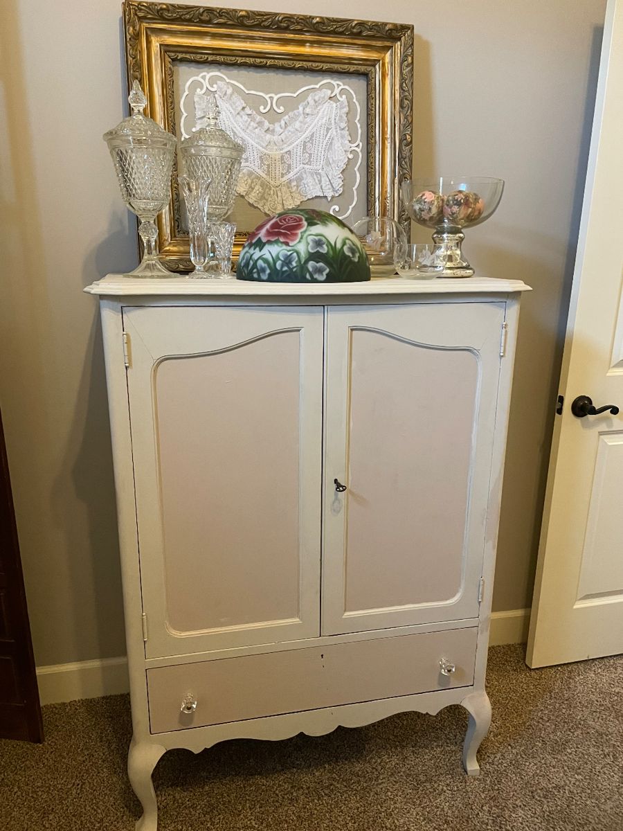 Blue Willow Estate Sale SERVICES in Pontotoc, MS starts on 10/21/2023