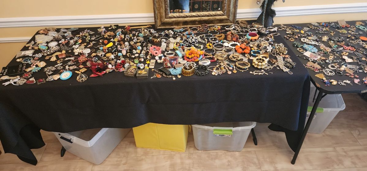 Estate sale full contents loaded in Somerset, NJ starts on 10/14/2023