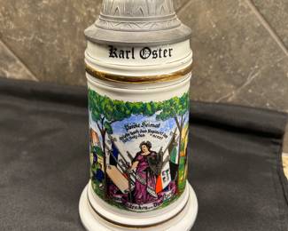 LARGE COLLECTION OF BEER STEINS