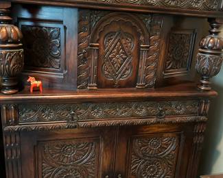 ANTIQUE JACOBEAN STYLE COURT CABINET