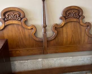 MID-CENTURY KING SIZE BED