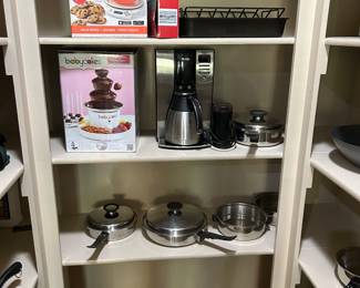 KITCHEN PANS & APPLIANCES