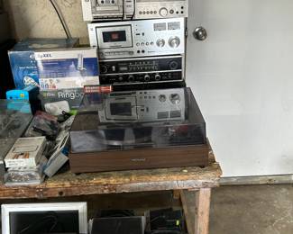 Massive collection of electronics by Sansui, Kenwood, RSL, Onkyo, Sankyo, Yamaha, Roland, Kinetic, Nikko, Hitachi, Curtis, RCA, Viewsonic, Zenith, JBL, Toshiba, Bose, Memorex, Lafayette, Bentley, Samsung, LG, Sylvania, Lloyd's & Vizio