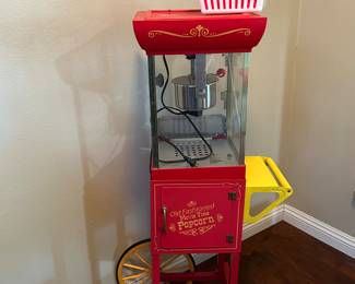 Replica olde time popcorn machine